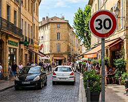 Implantation d�un panneau 30 km/h : quelles sont les erreurs r�glementaires � �viter ?