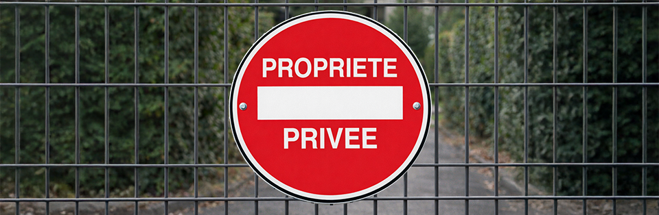 Panneau Signalétique 'Propriété Privée Sauf Ayants Droit' - Extérieur, Gravé ABS Anti-UV - Neuf