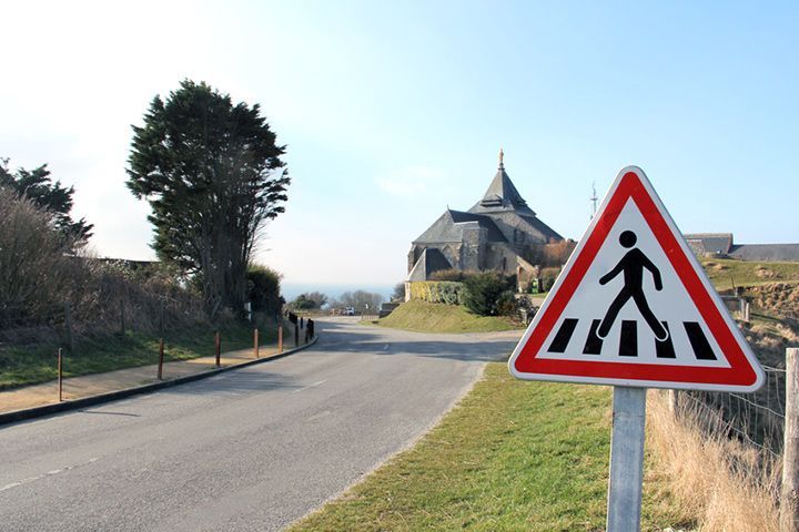 Protège-câble pour passage des personnes