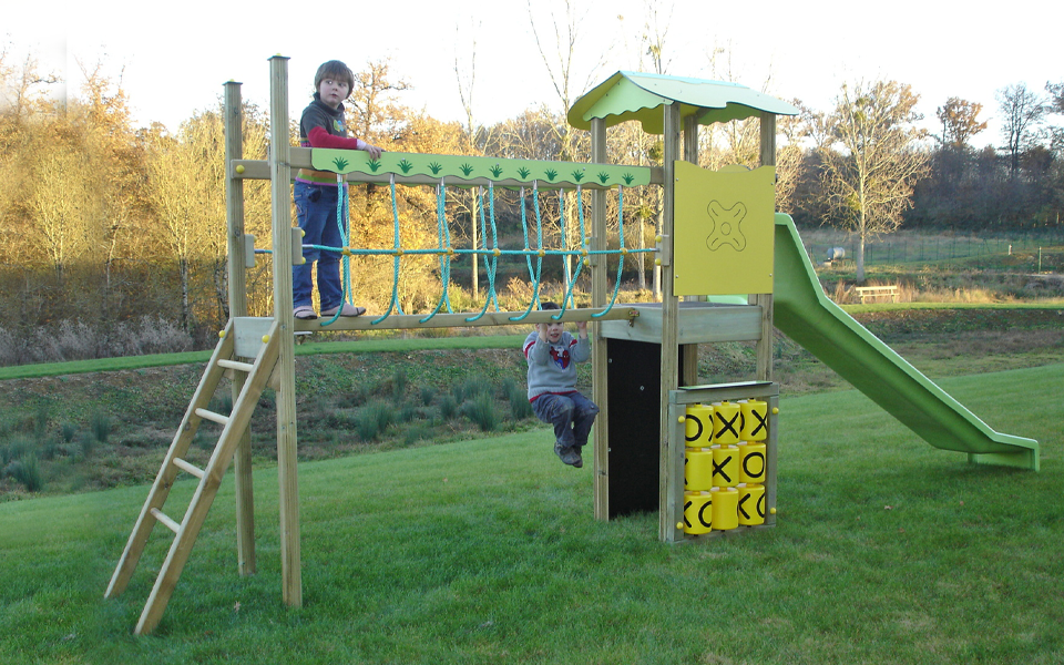 Petit Aire De Jeux Extérieur