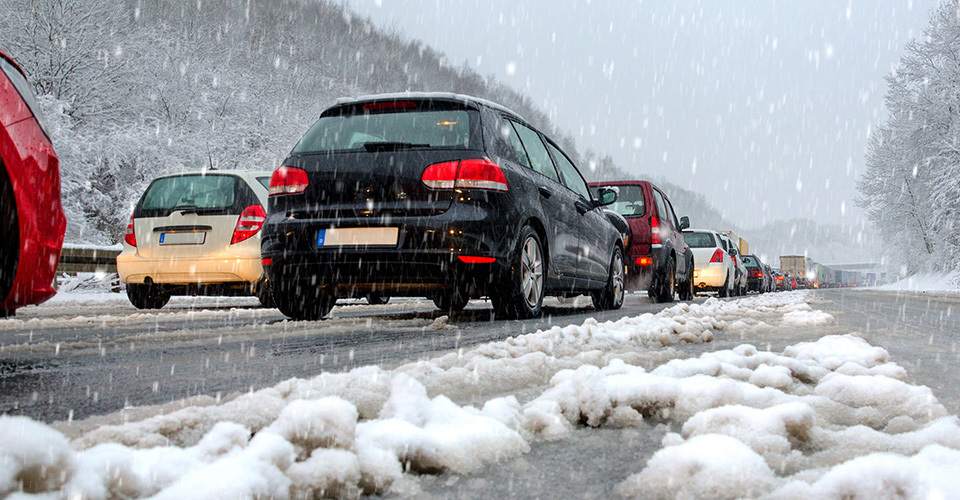 Sel de déneigement et déverglaçant, comment choisir ? - Virages