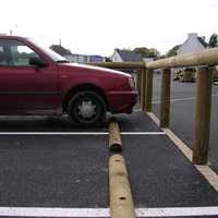 Butoir en bois pour parking - Butées & Chasse Roues - Parkings - Accès -  Aménagement Urbain