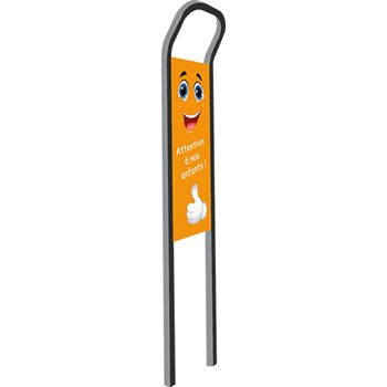 Totem cole sourire orange
